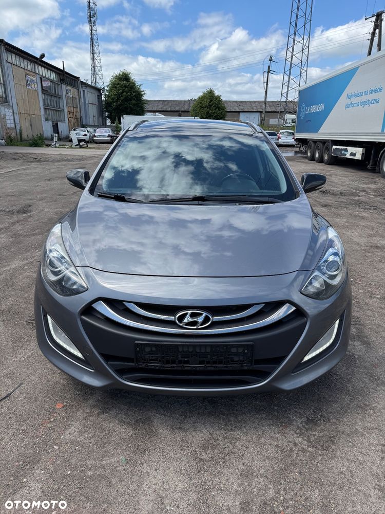 Hyundai i30 blue 1.6 CRDi Style - 8