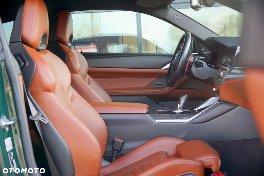 BMW M4 Competition M xDrive - 24