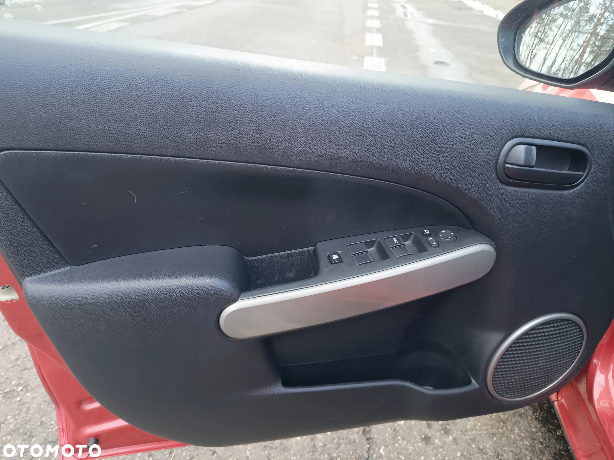 Mazda 2 - 5