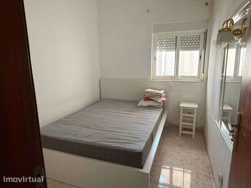 Prédio de Investimento com Elevado Potencial de Valorização – Brandoa - Grande imagem: 4/12