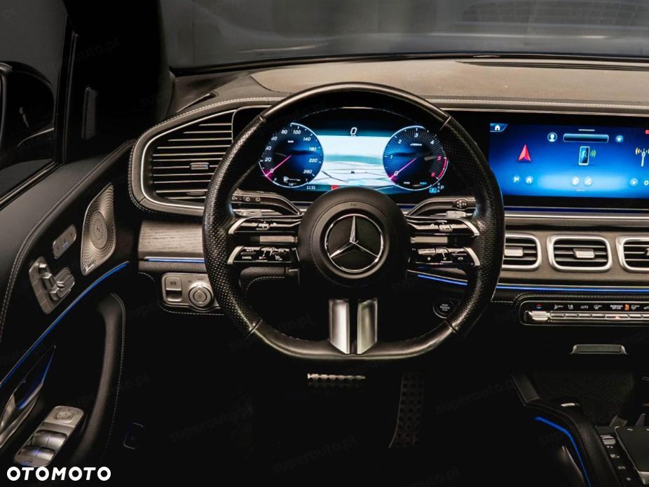 Mercedes-Benz GLS - 11