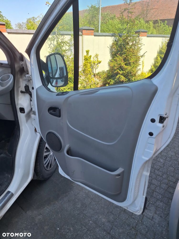 boczek drzwi  lewy OPEL VIVARO RENAULT TRAFIC PRIMASTAR - 1