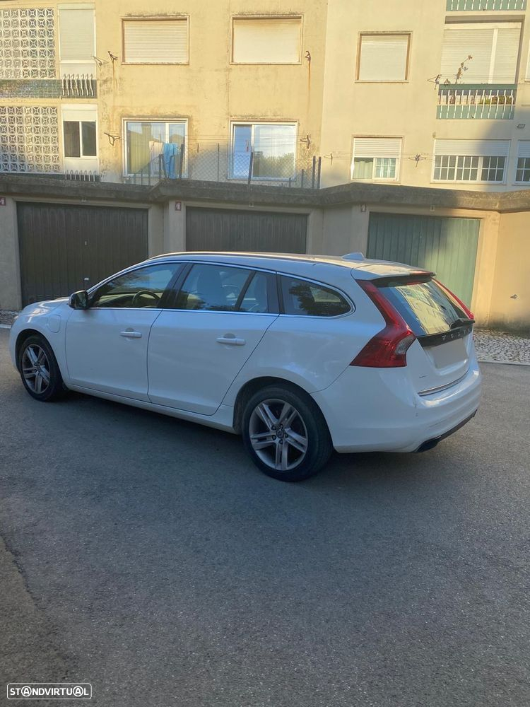 Volvo V60 2.4 D6 Summum AWD Phev - 18
