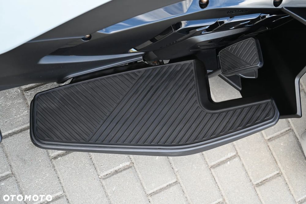 Can-Am Spyder - 27