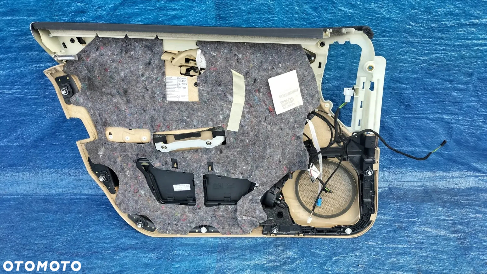 BOCZEK TAPICERKA DRZWI PRAWY PRZÓD BEŻOWY PODŁOKIETNIK ZAŚLEPKA A2197207870 A2197202048 A2197270628 MERCEDES CLS W219 C219 - 5