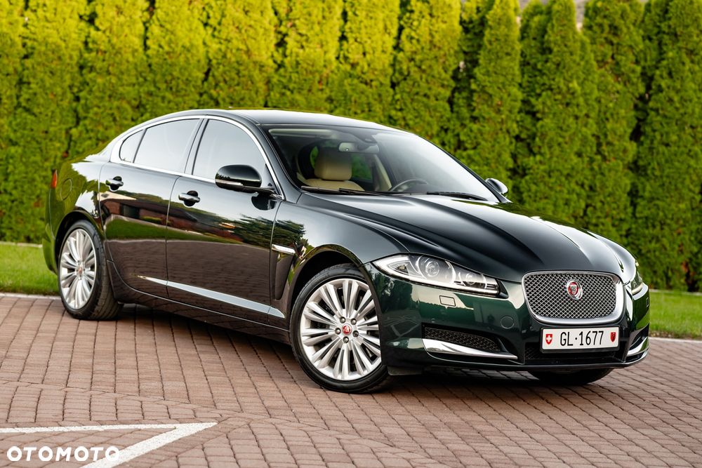 Jaguar XF 3.0 V6 Kompressor AWD - 1