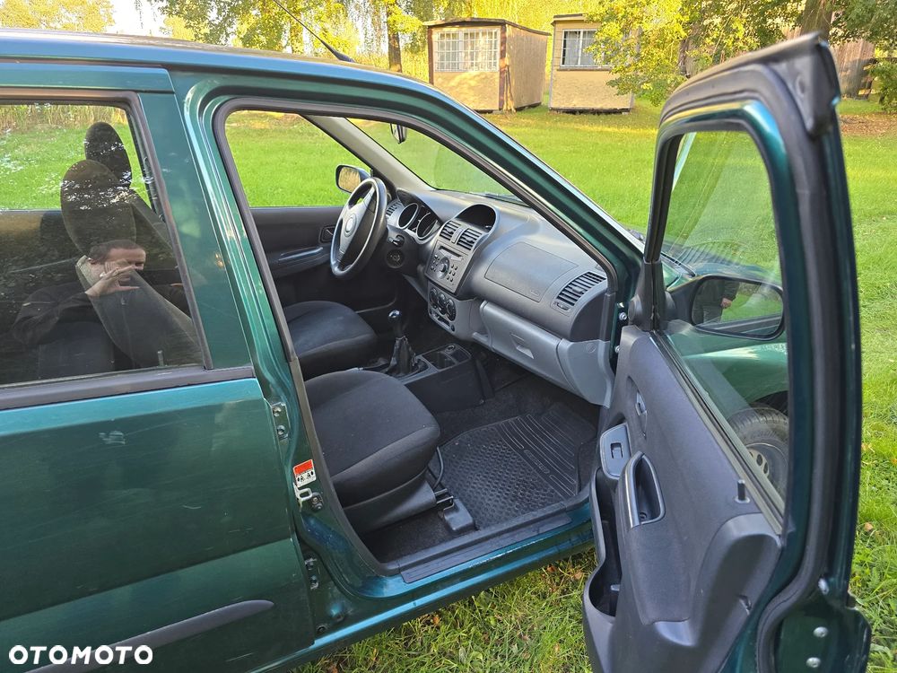 Subaru Justy - 11