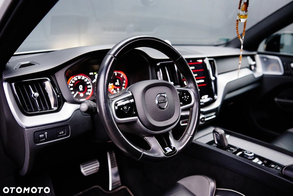 Volvo XC 60 D4 SCR AWD R-Design - 15