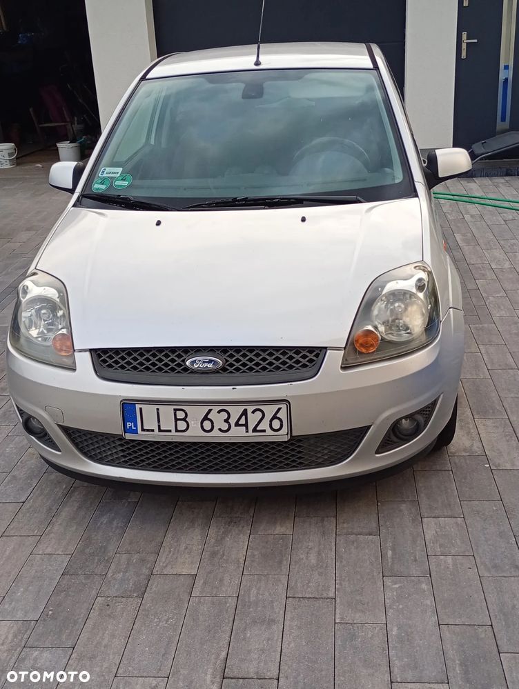 Ford Fiesta - 6