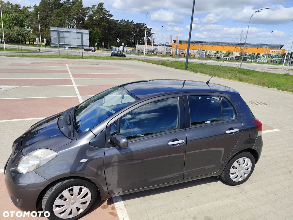 Toyota Yaris 1.4 D-4D Life - 17