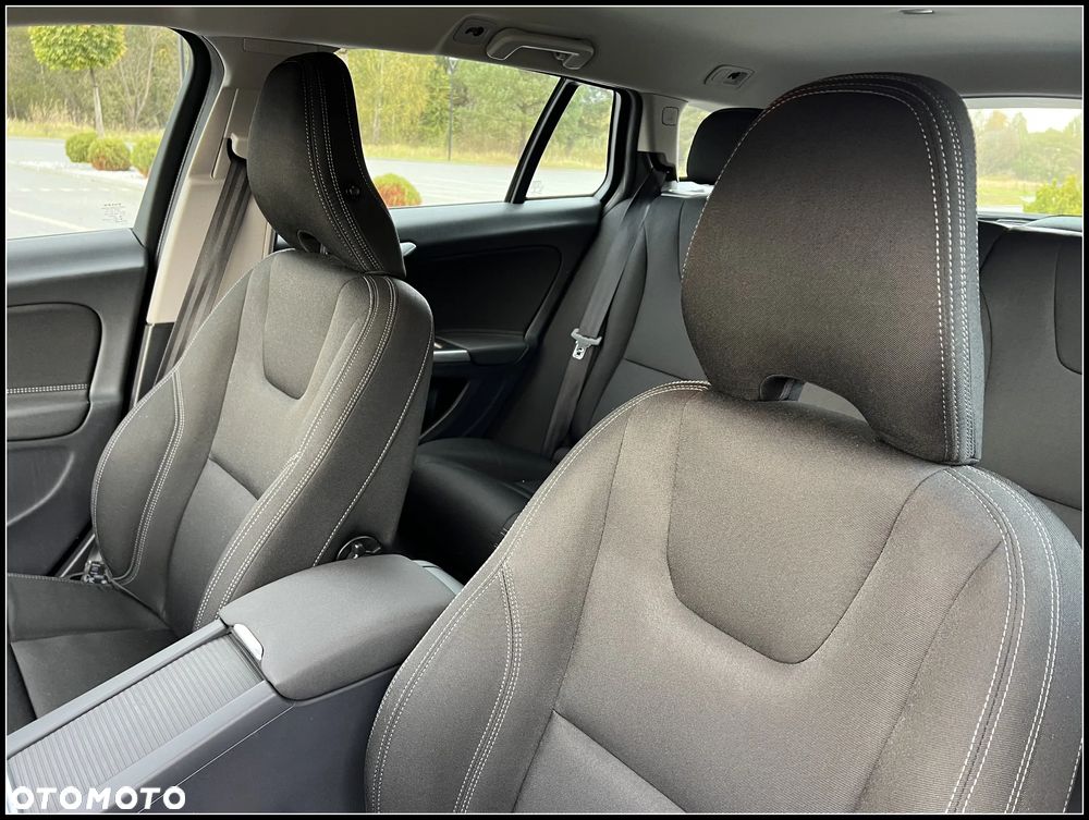 Volvo V60 - 16