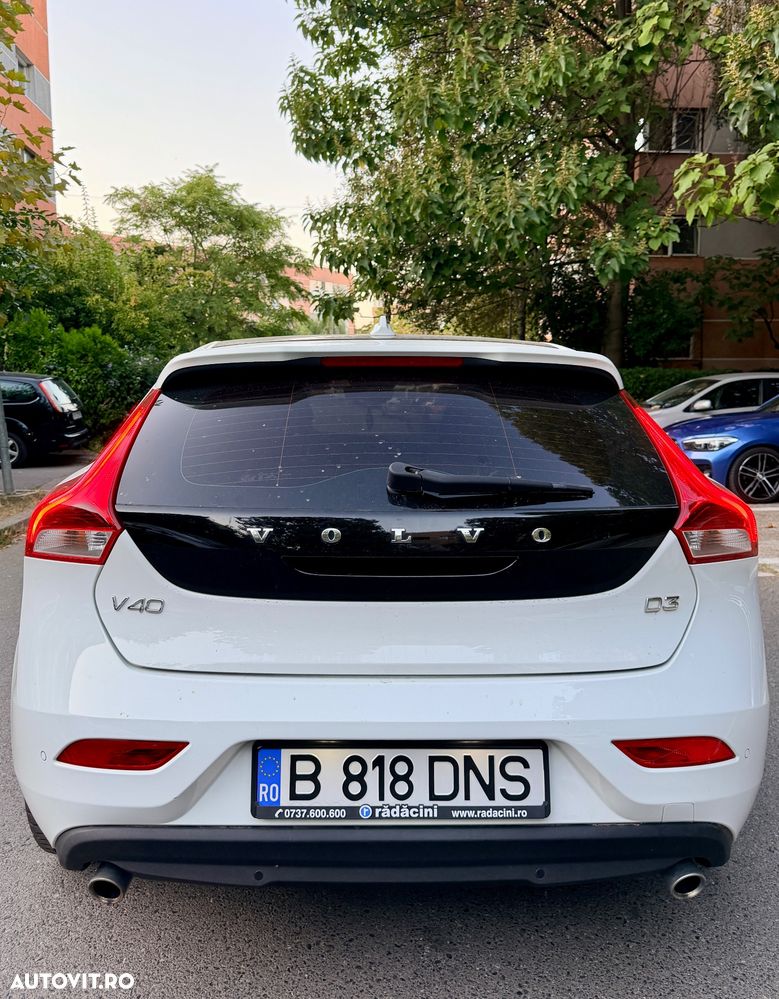 Volvo V40 D3 DRIVe Aut. Momentum - 4