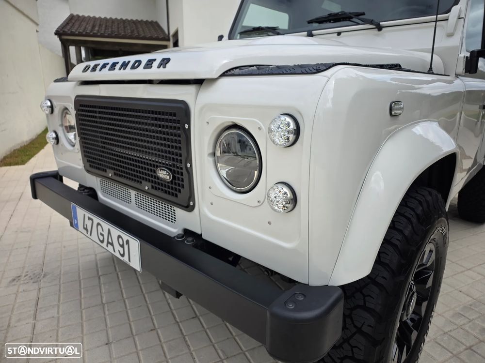 Land Rover Defender 90 2.4 CRD S - 22