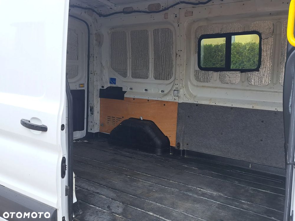 Ford Transit - 9