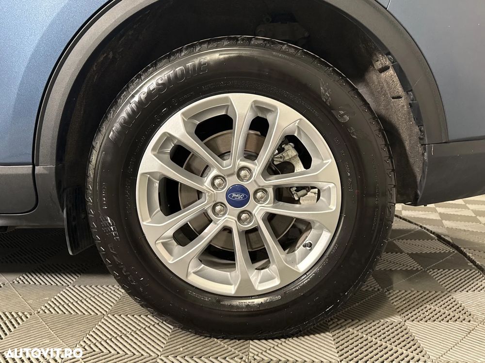 Ford Kuga - 14
