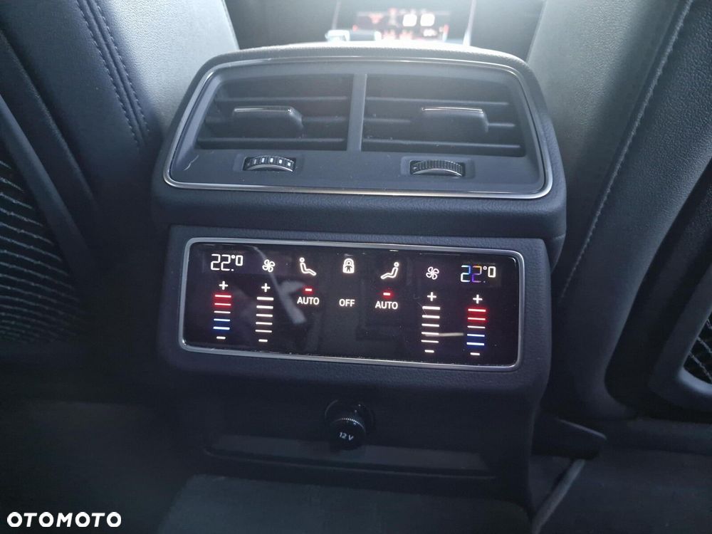 Audi A6 Avant - 22