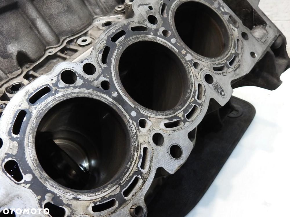BLOK SILNIKA 642950 CHRYSLER 300C 3.0 CRD V6 642950 - 9