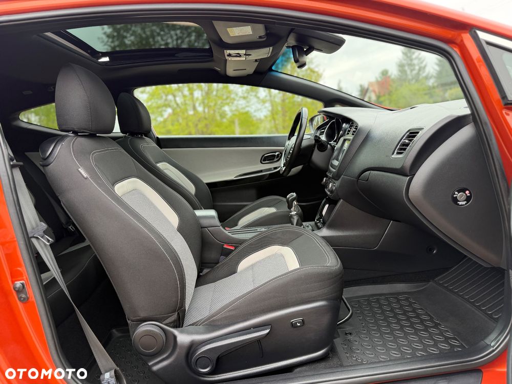 Kia ProCeed 1.6 GDI ISG Vision - 10