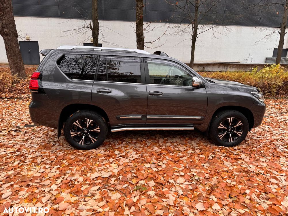 Toyota Land Cruiser 2.8l Turbo D-4D A/T Luxury - 6