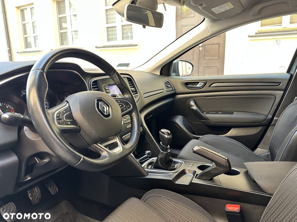 Renault Megane 1.2 Energy TCe Limited - 11