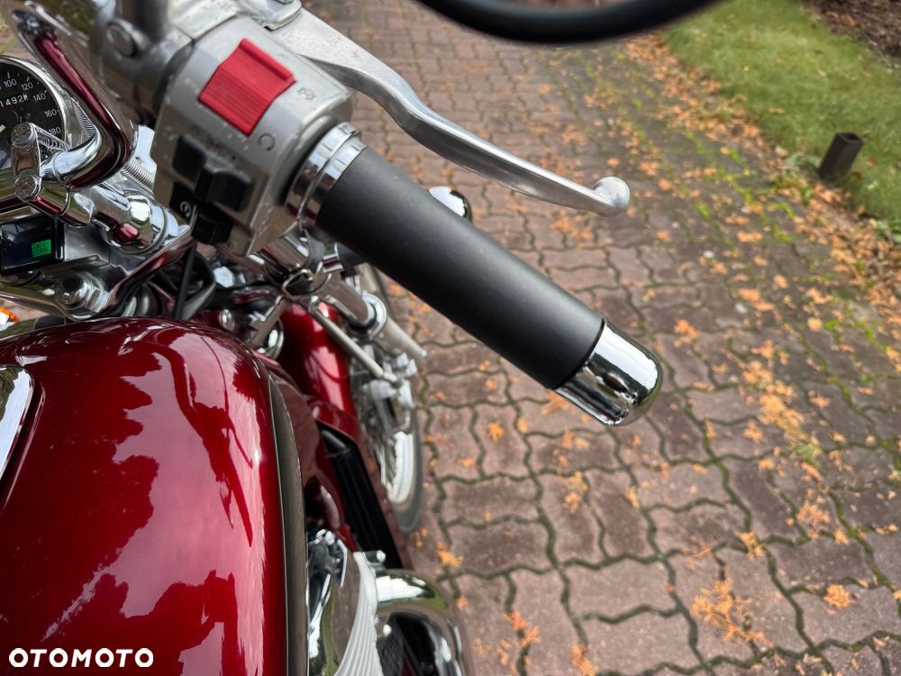 Suzuki Intruder - 21