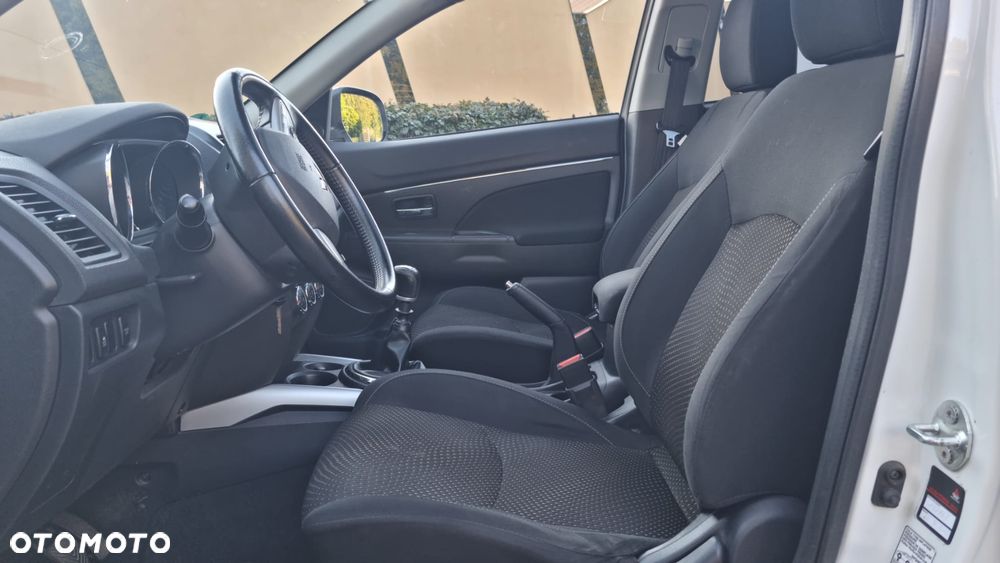 Mitsubishi ASX 1.8 DI-D 2WD Diamant Edition - 16