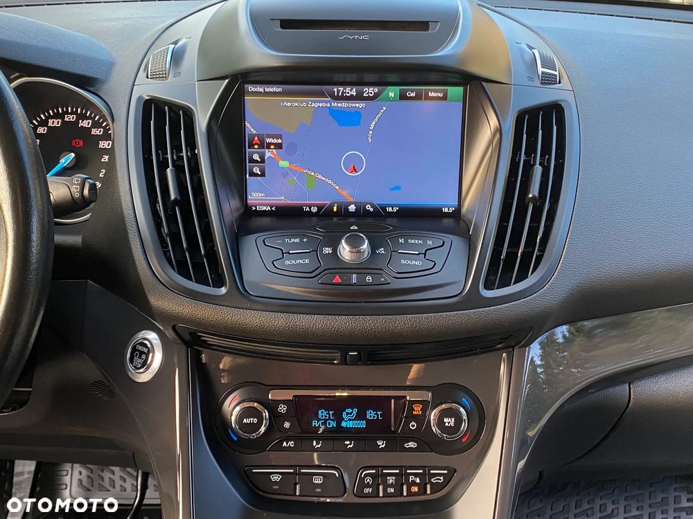 Ford Kuga 2.0 TDCi 2x4 Titanium - 22