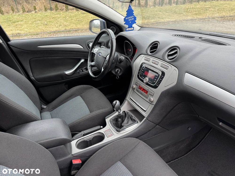 Ford Mondeo - 7