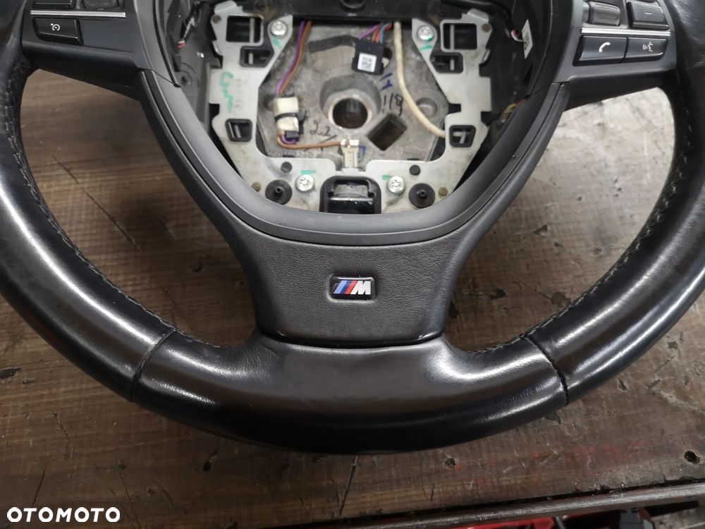 BMW 5 F10 F11 KIEROWNICA M PAKIET ORYGINALNA SKÓRZANA Z MULTIFUNKCJĄ ŁADNA - 10