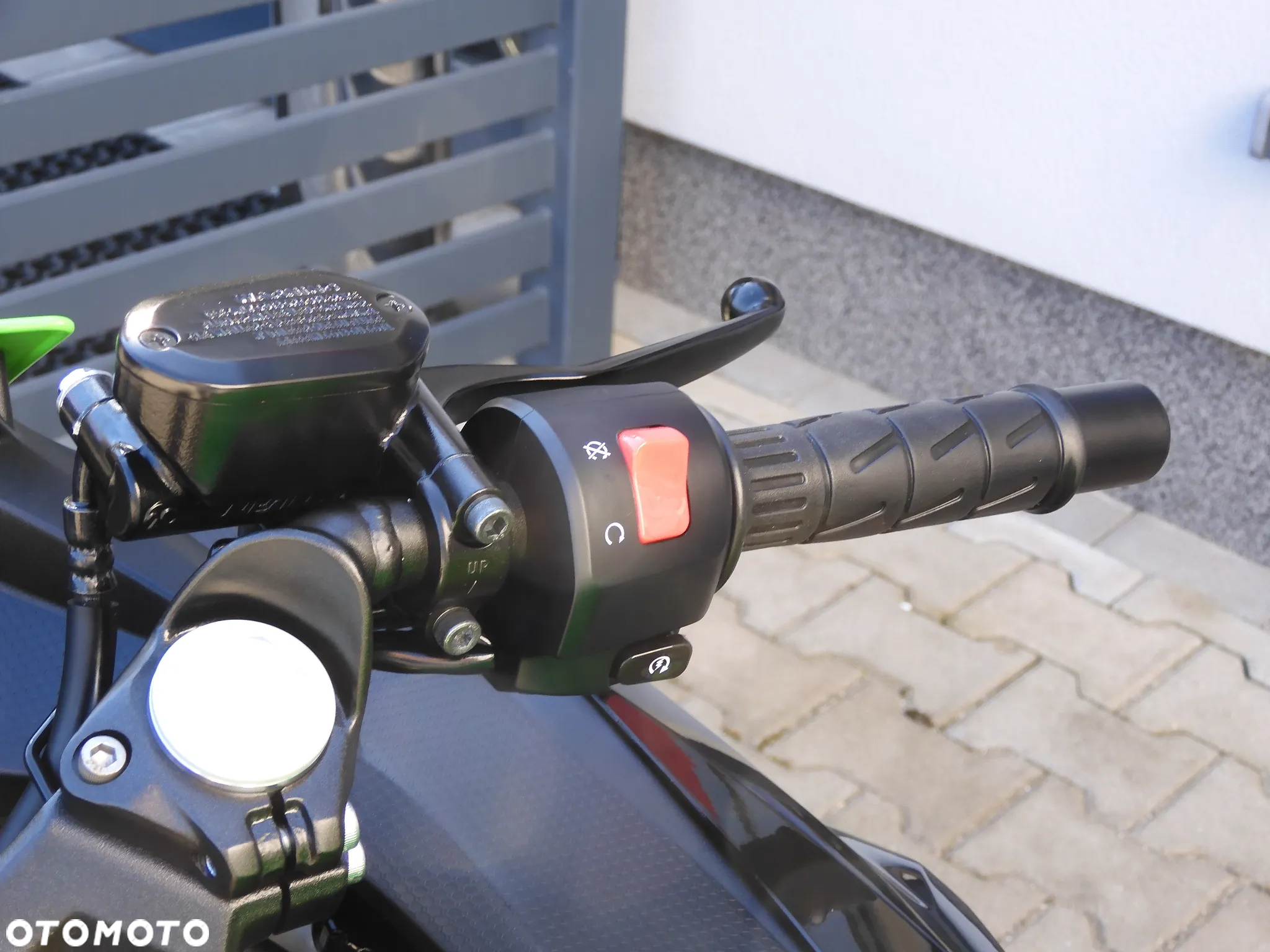 Kawasaki Ninja 400 - 21