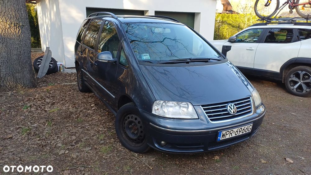 Volkswagen Sharan 1.9 TDI Basis - 2