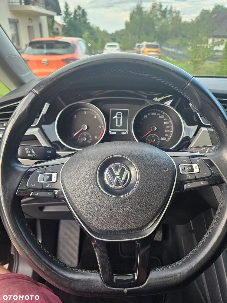 Volkswagen Touran 2.0 TDI SCR DSG Highline - 13