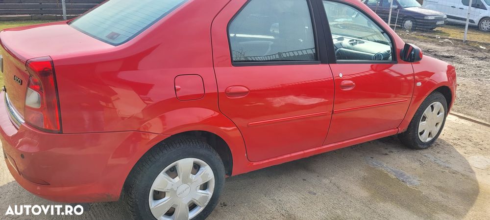 Dacia Logan K90 1.5 dCi Laureate - 2
