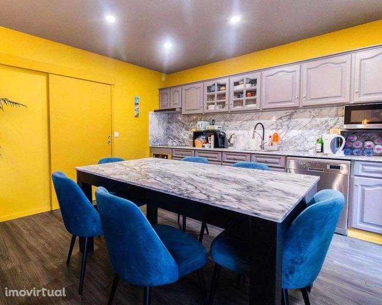 T3+1 com Garagem Box | 153 m² | 1 km da Praia | São Félix da Marinha - Grande imagem: 3/12