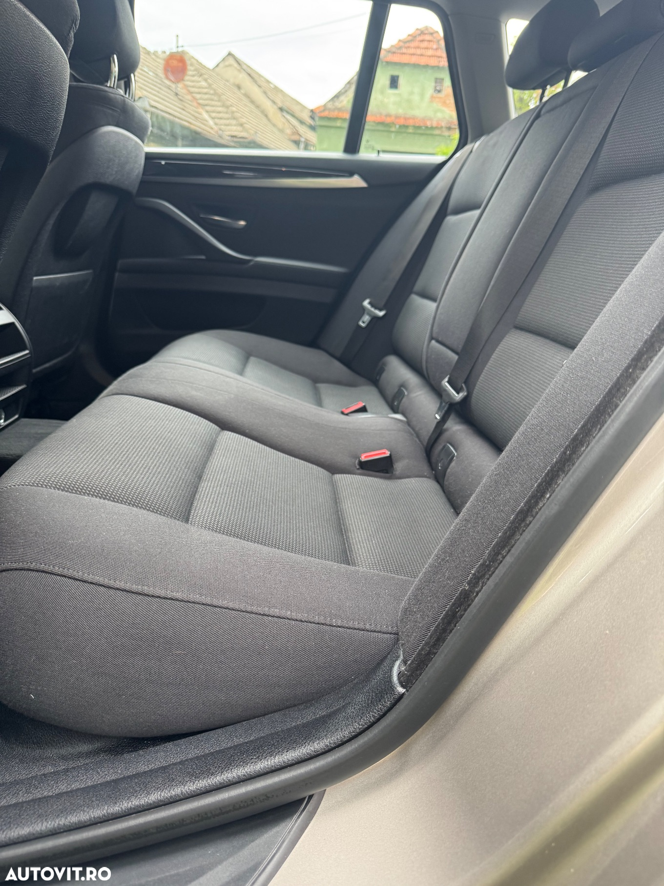 BMW Seria 5 525d Touring Sport-Aut. - 9