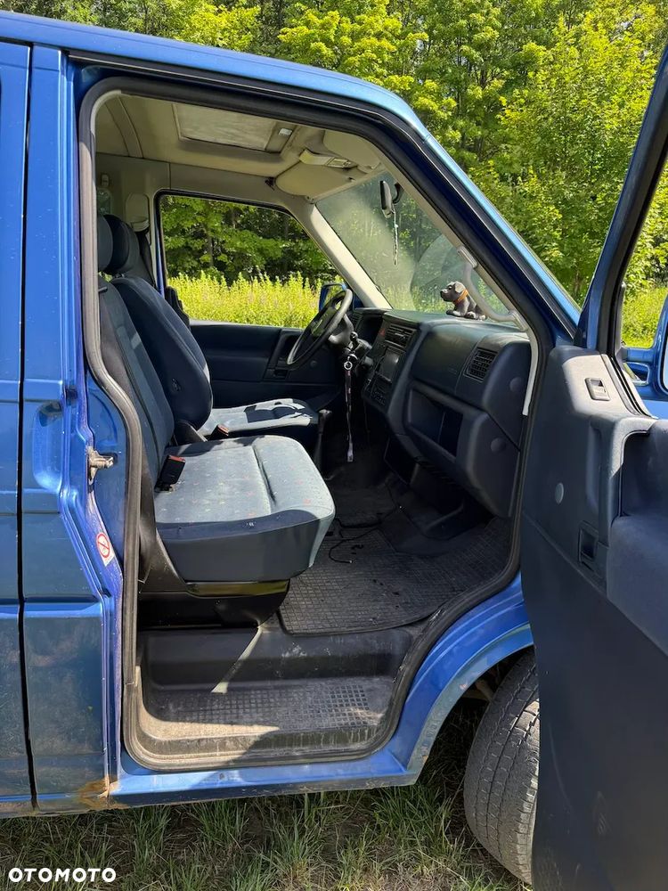 Volkswagen Caravelle - 12