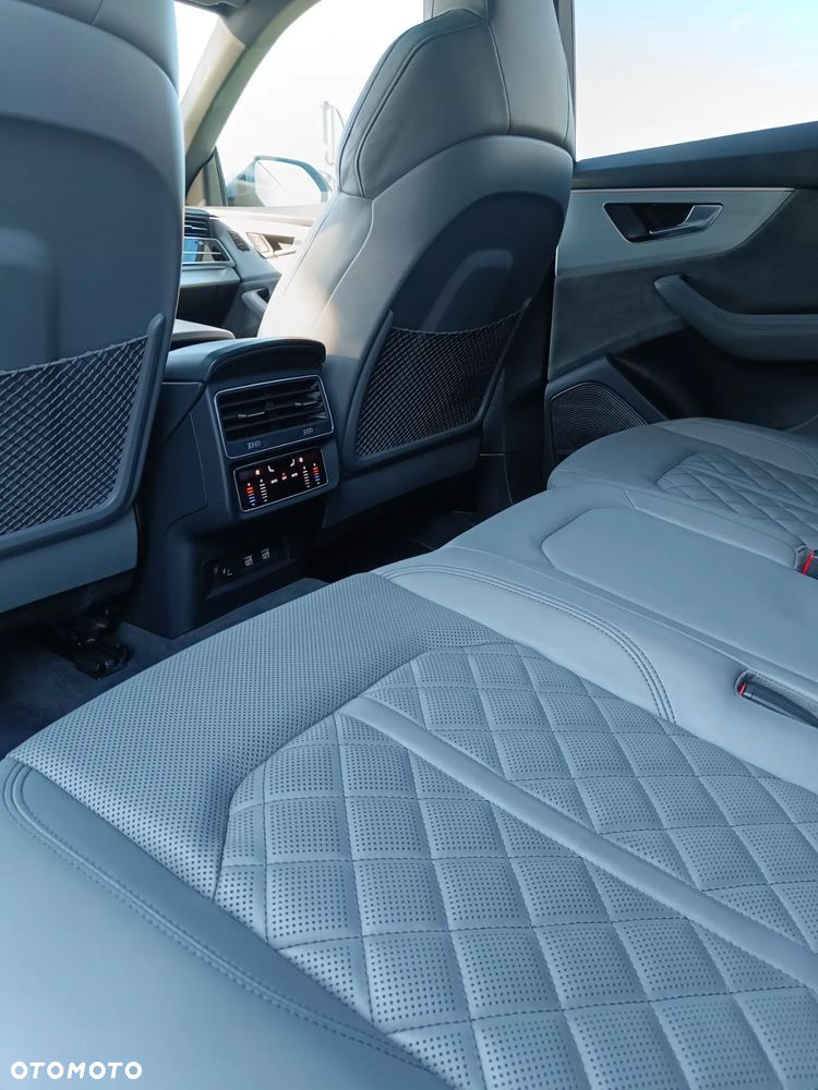 Audi Q8 - 26