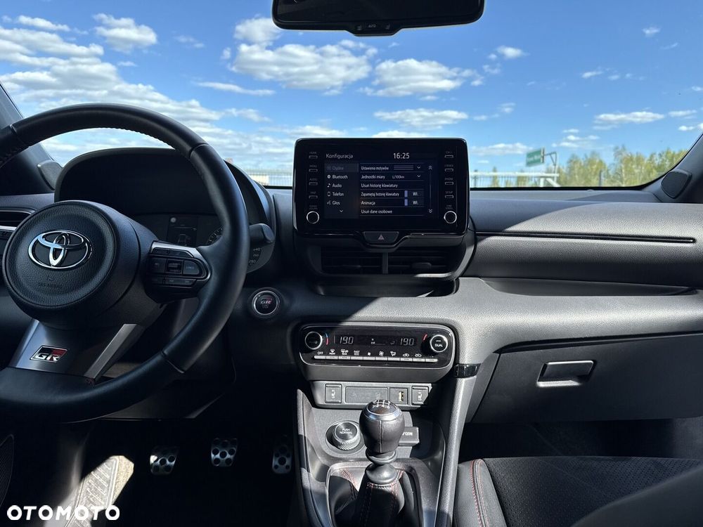 Toyota GR Yaris - 12