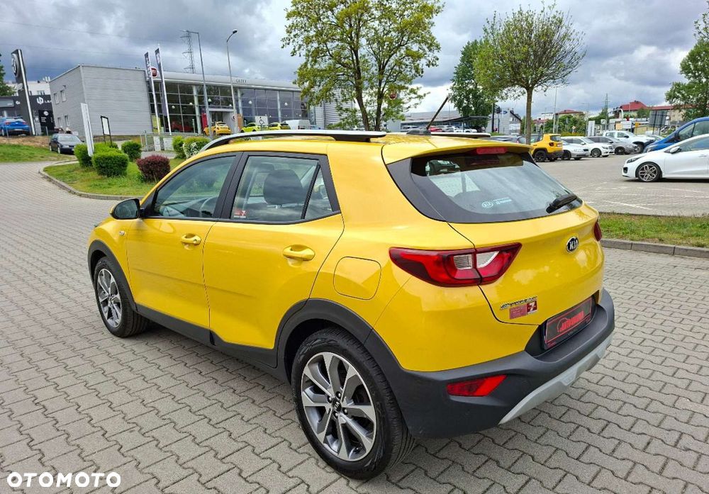 Kia Stonic - 10