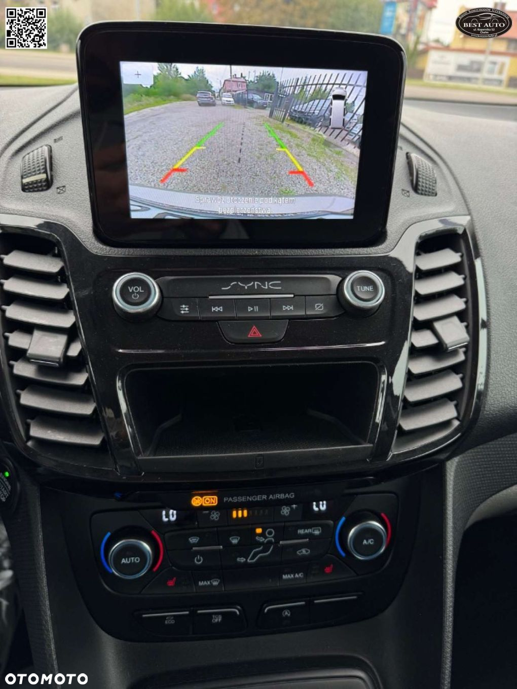 Ford Tourneo Connect Grand - 28