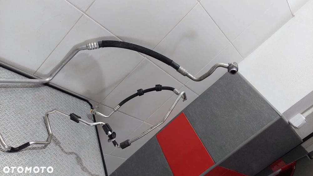 PRZEWODY KLIMATYZACJI AUDI A4 A5 B8 3,2 FSI R2009 NR 8K1260712B - 3