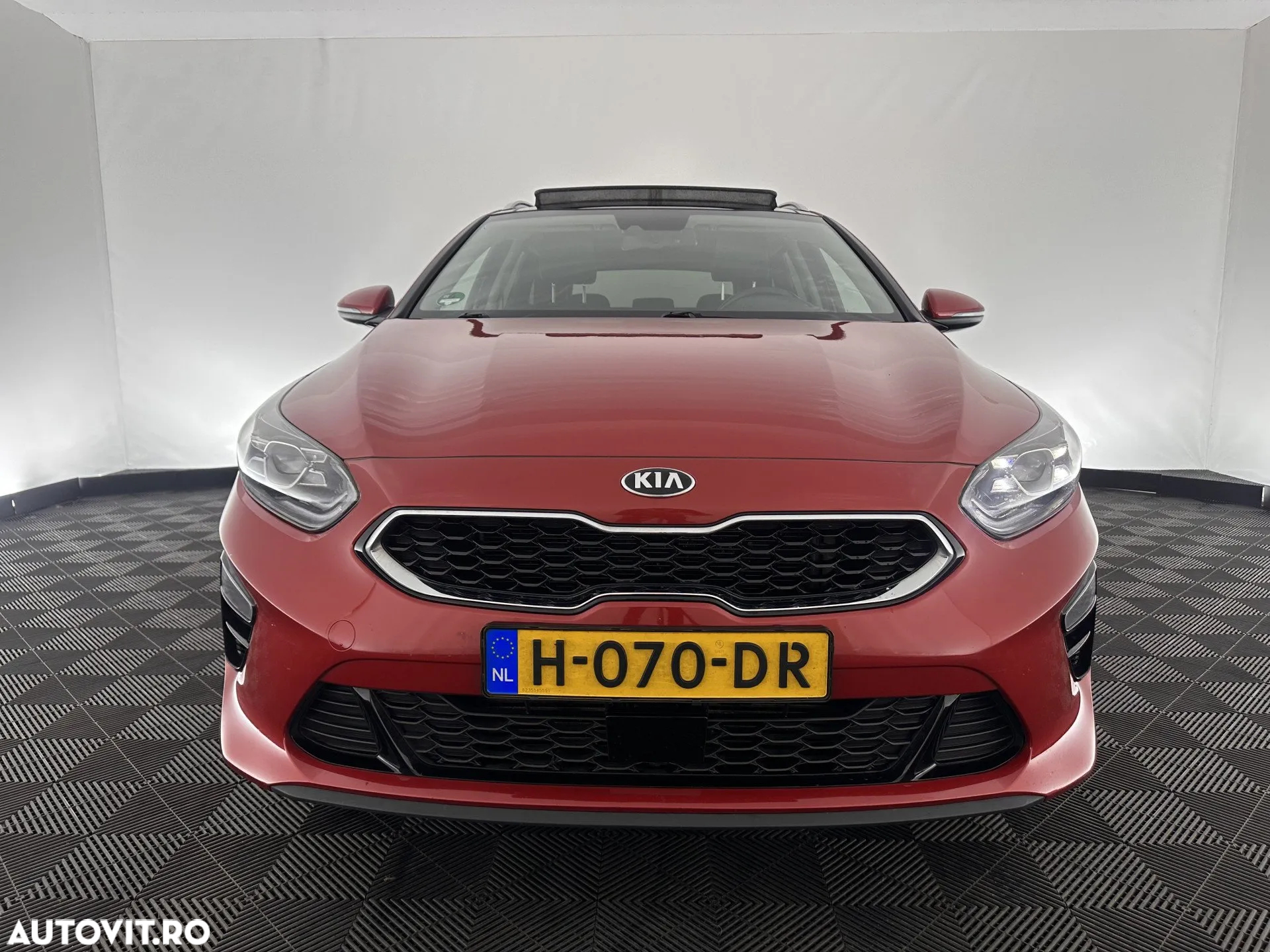 Kia Ceed 1.4 T-GDI 7DCT GT Line - 3