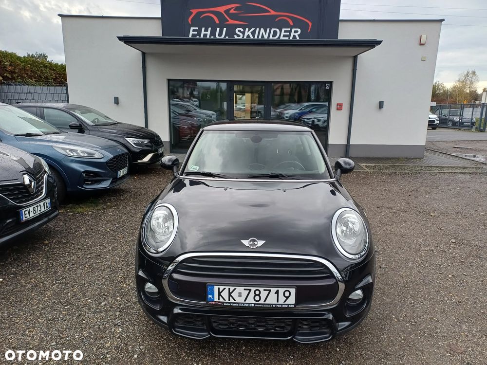 MINI Cooper John Works Trim - 1