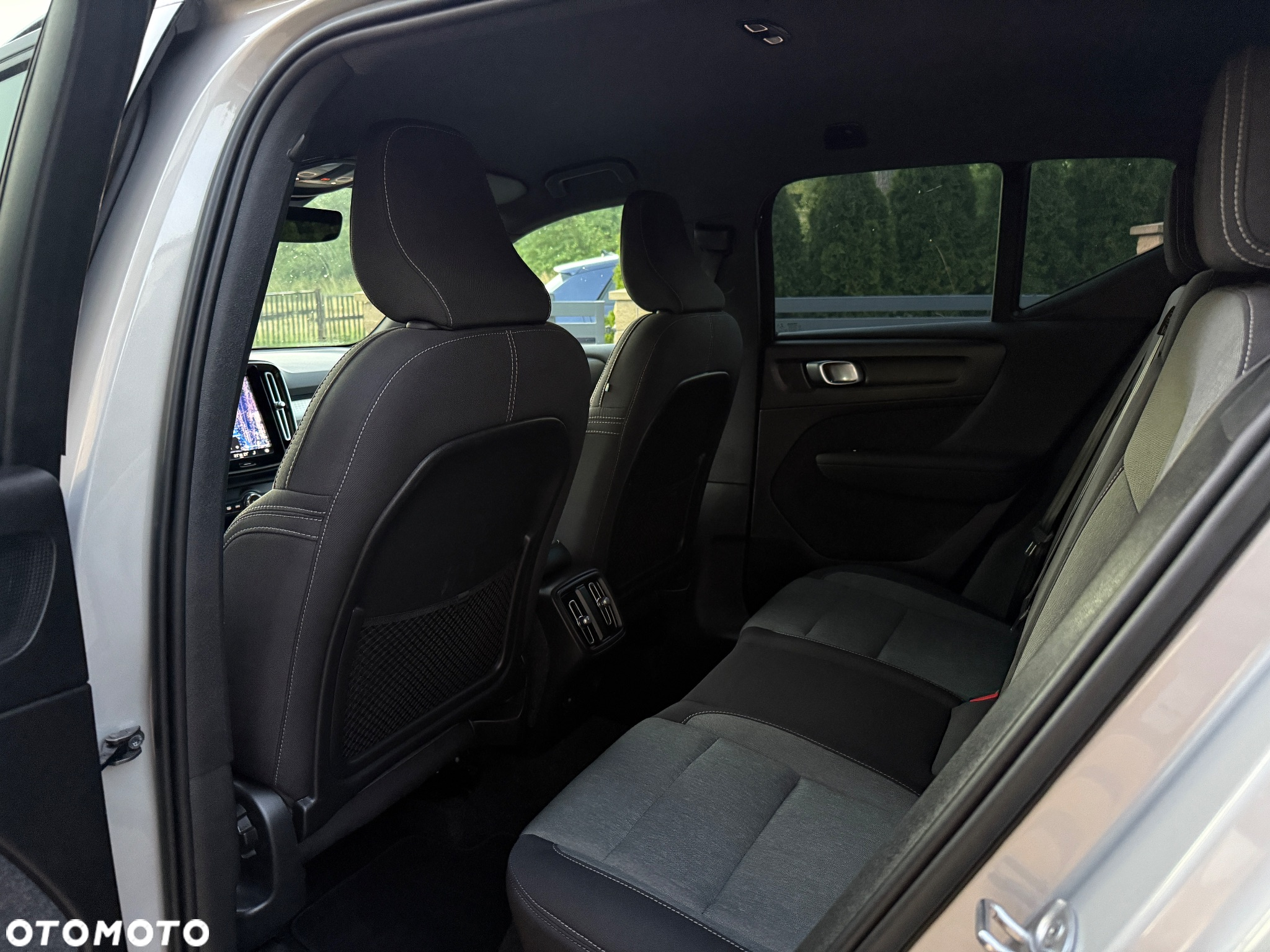 Volvo XC 40 B3 Ultimate Dark - 17