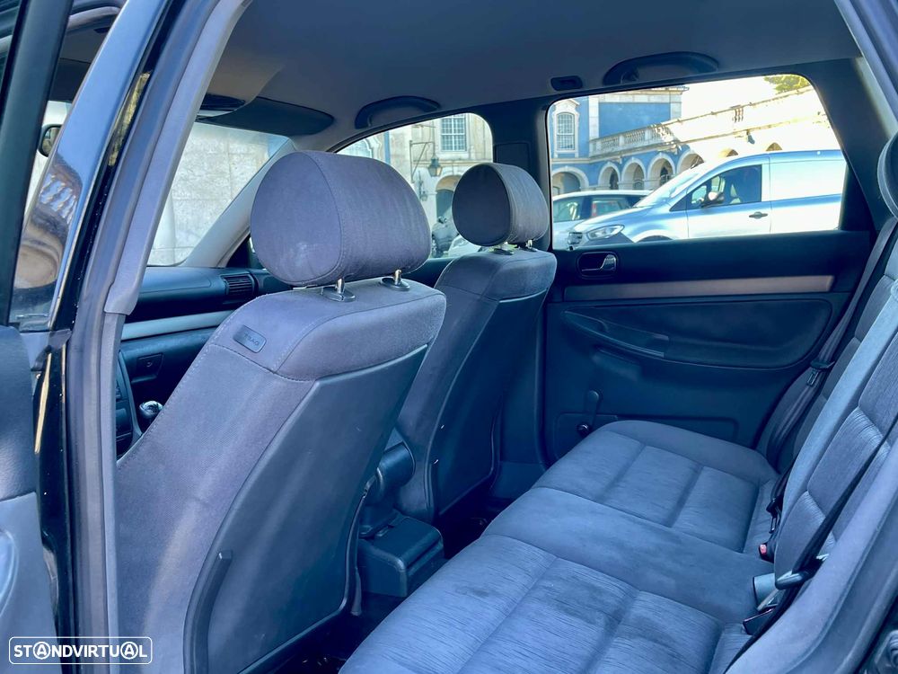 Audi A4 Avant 1.9 TDI Sport - 12