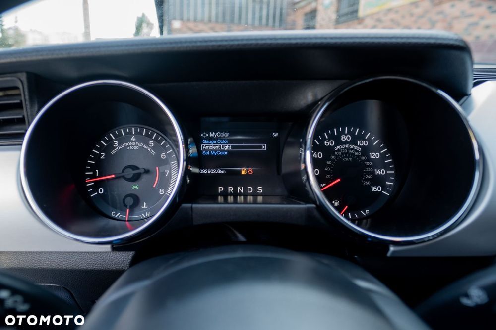 Ford Mustang 5.0 V8 GT - 33