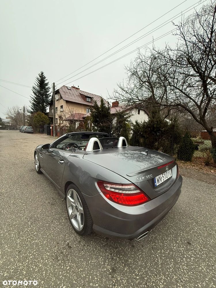 Mercedes-Benz SLK 300 9G-TRONIC - 10