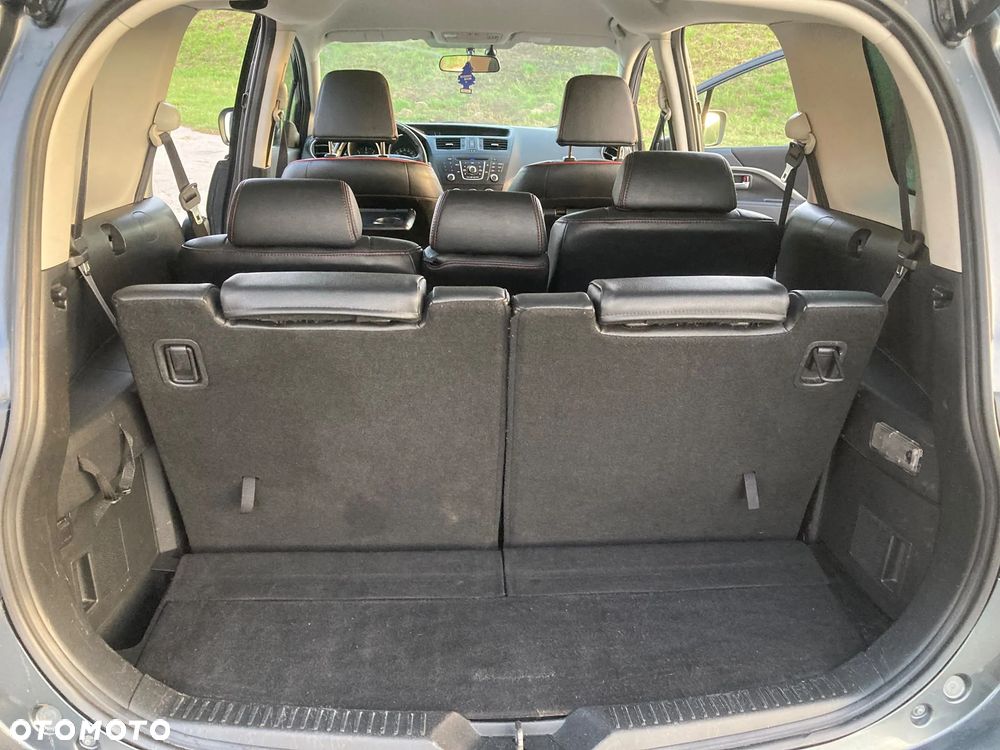 Mazda 5 - 12