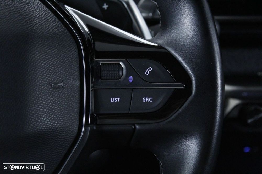 Peugeot 3008 1.5 BlueHDi Allure Pack EAT8 - 24
