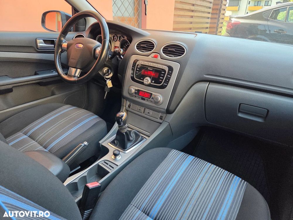 Ford Focus 1.6 TDCI DPF Style+ - 5